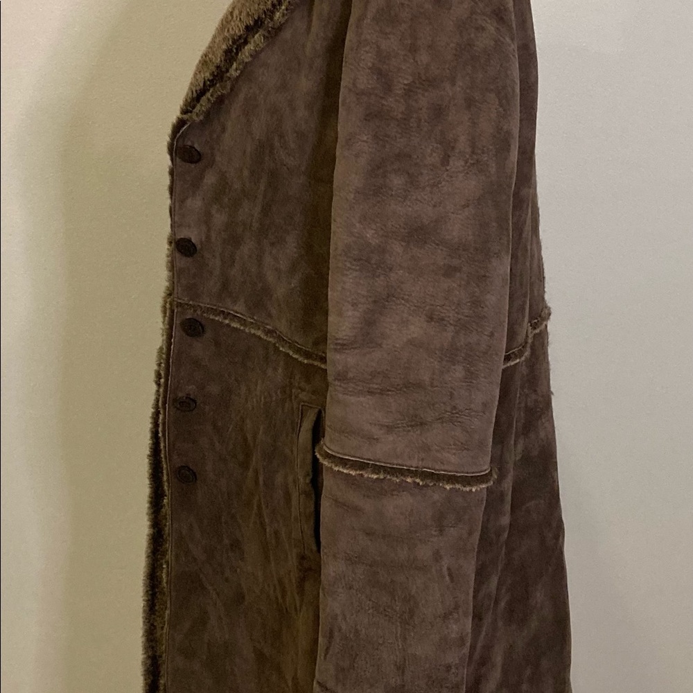 Express-Genuine Leather Womans Trenchcoat. - Picture 4 of 8